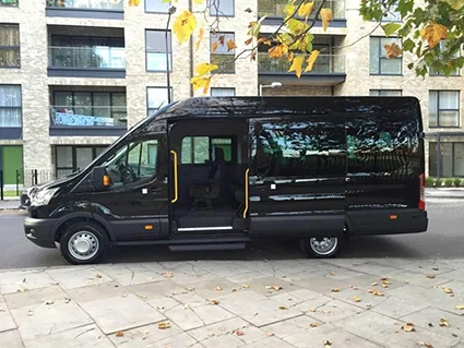 minibus hire service